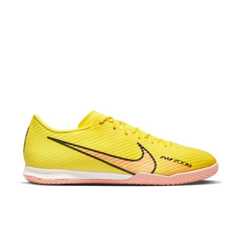 nike zaalschoenen maat 39|Zaalvoetbalschoenen en indoor voetbalschoenen. Nike NL.